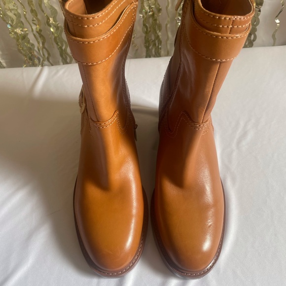 Vince Brown Heeled Boots - Picture 3 of 9